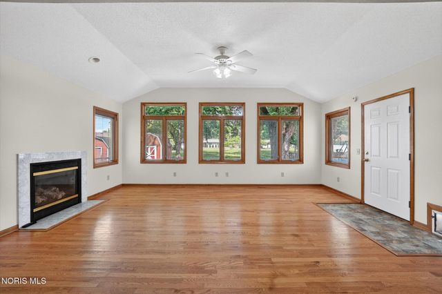 6011 Cemetery Road, Whitehouse, OH 43571