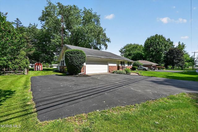 6011 Cemetery Road, Whitehouse, OH 43571