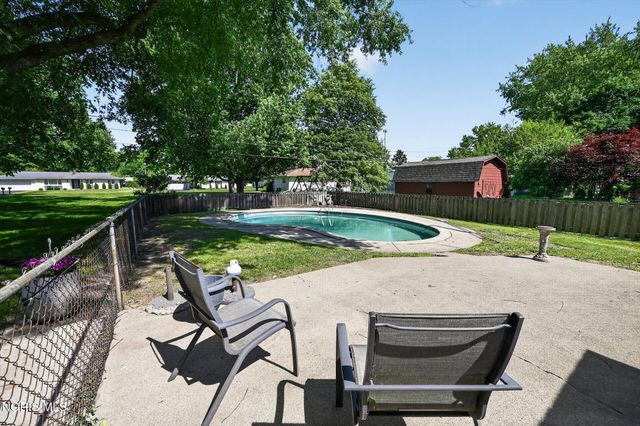 6011 Cemetery Road, Whitehouse, OH 43571