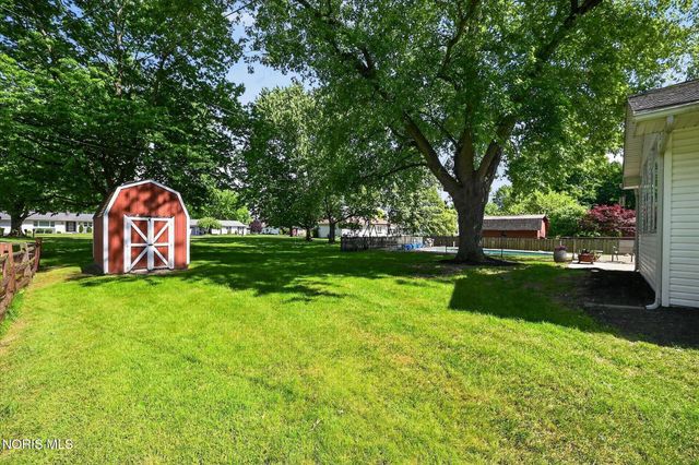 6011 Cemetery Road, Whitehouse, OH 43571