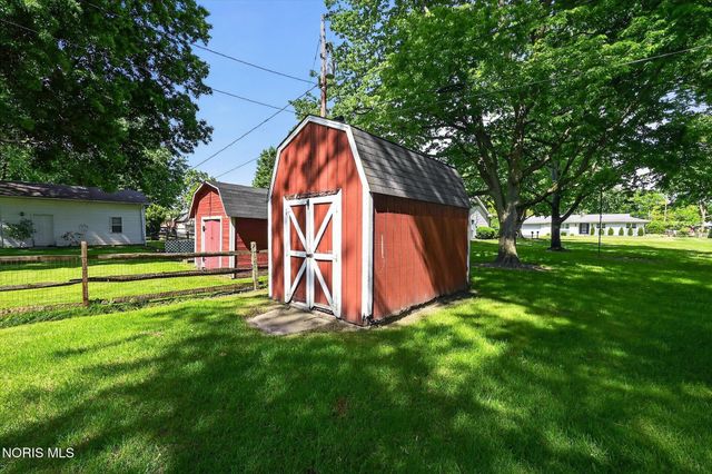 6011 Cemetery Road, Whitehouse, OH 43571