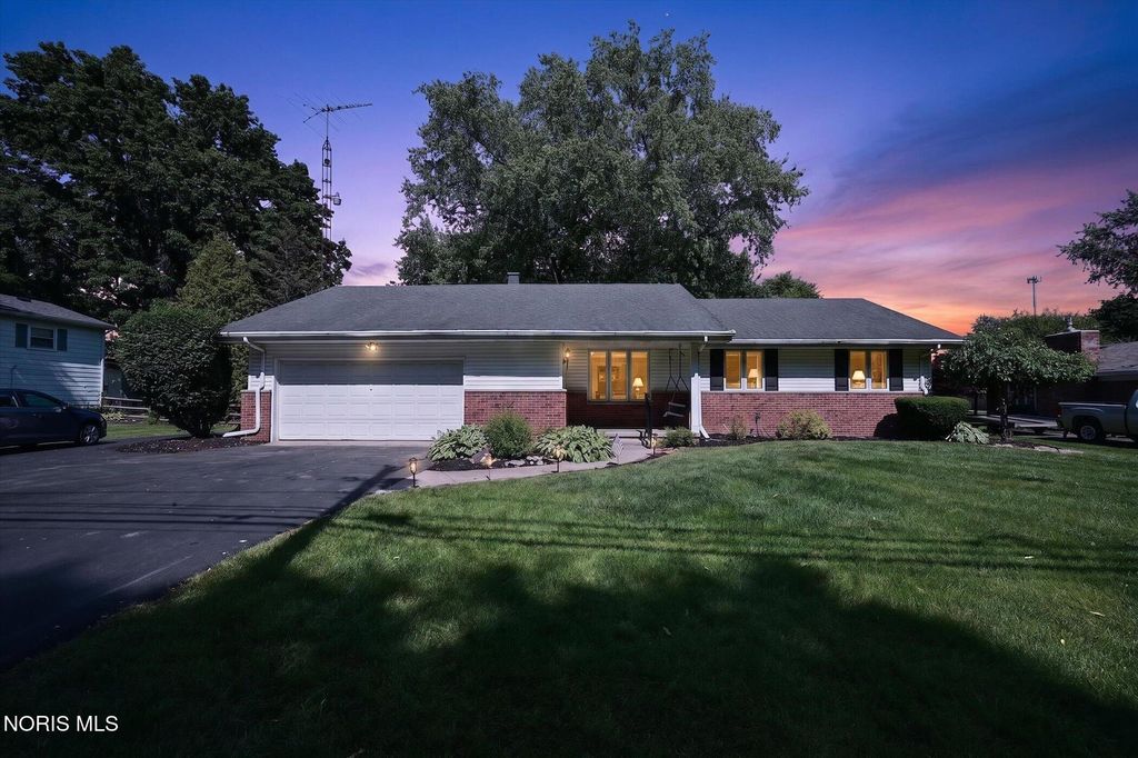 6011 Cemetery Road, Whitehouse, OH 43571