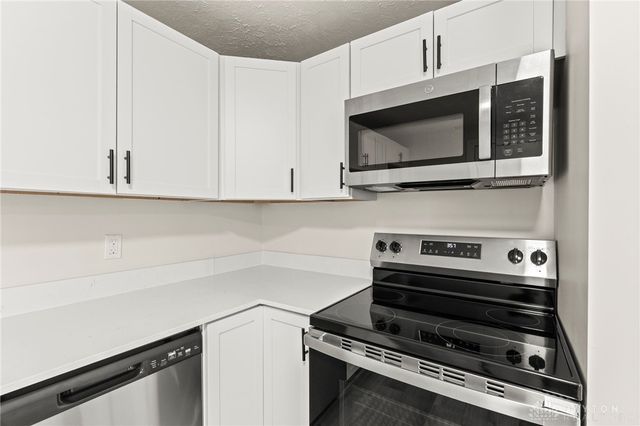 1015 Van Arden Drive, Vandalia, OH 45377