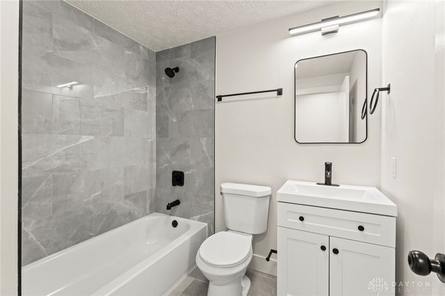 1015 Van Arden Drive, Vandalia, OH 45377