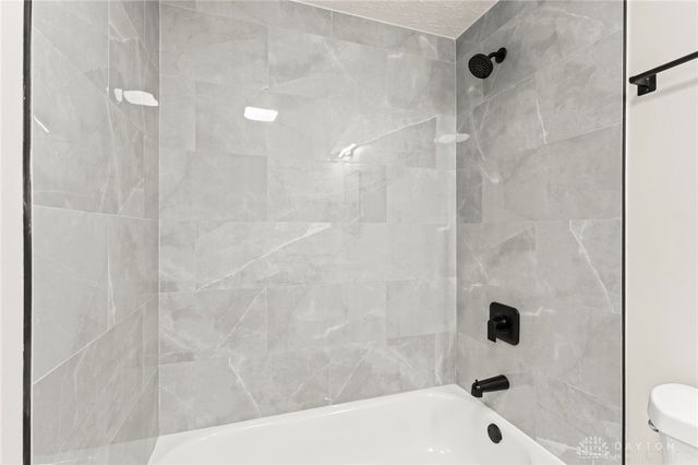 1015 Van Arden Drive, Vandalia, OH 45377