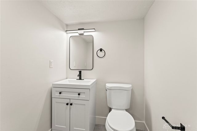 1015 Van Arden Drive, Vandalia, OH 45377