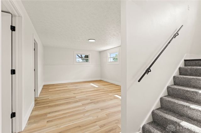 1015 Van Arden Drive, Vandalia, OH 45377