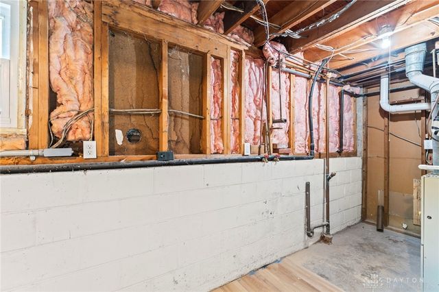 1015 Van Arden Drive, Vandalia, OH 45377