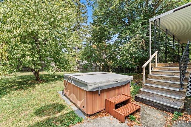 1015 Van Arden Drive, Vandalia, OH 45377