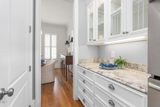 1018 Lochshire Drive, Burlington, NC 27215