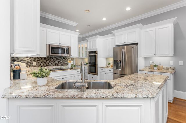 1018 Lochshire Drive, Burlington, NC 27215