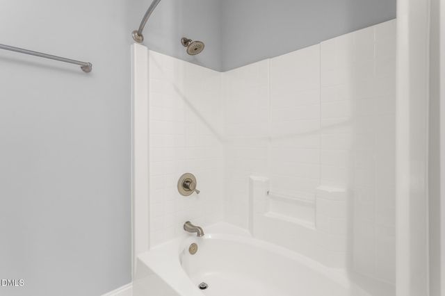 1018 Lochshire Drive, Burlington, NC 27215