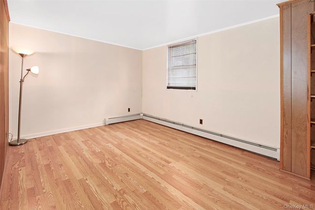 100 Lakeview Avenue, Valhalla, NY 10595
