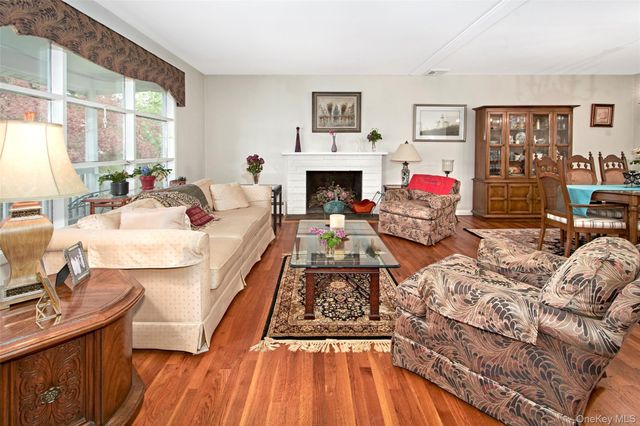 100 Lakeview Avenue, Valhalla, NY 10595