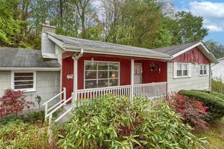 100 Lakeview Avenue, Valhalla, NY 10595