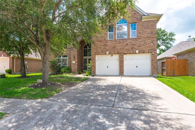 327 Holly Branch Lane, Kemah, TX 77565