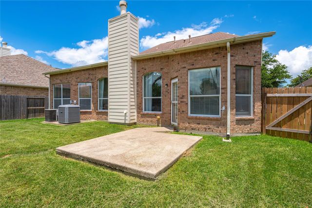 327 Holly Branch Lane, Kemah, TX 77565