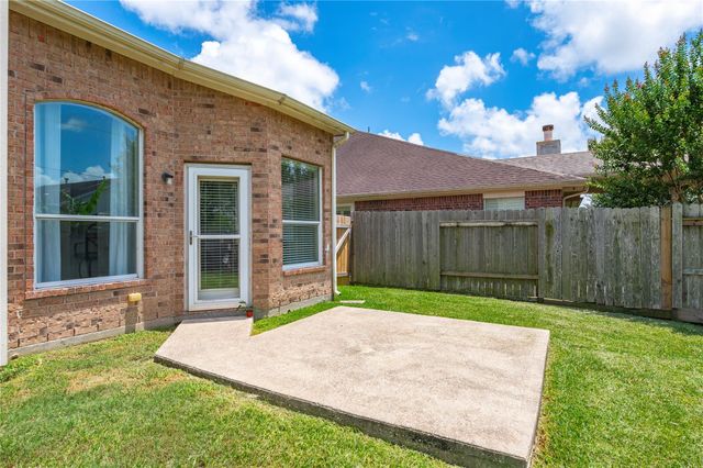 327 Holly Branch Lane, Kemah, TX 77565