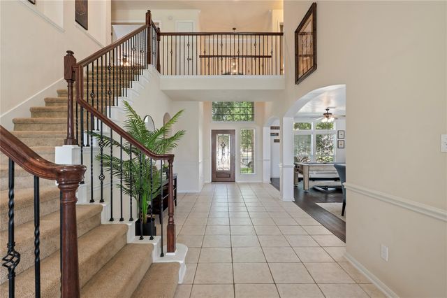 327 Holly Branch Lane, Kemah, TX 77565