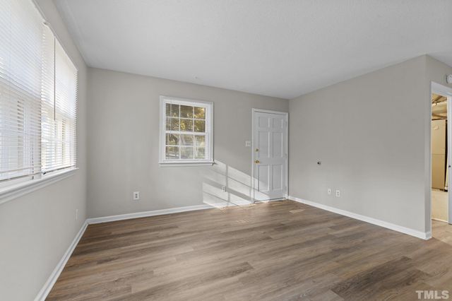 1823 White Oak Road B, Raleigh, NC 27608