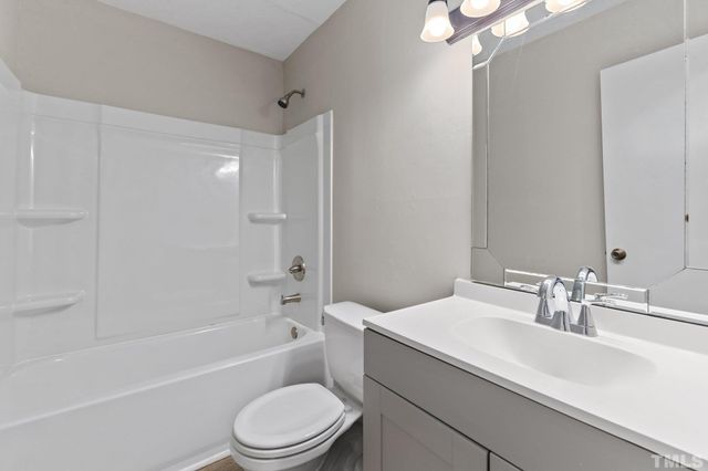 1823 White Oak Road B, Raleigh, NC 27608