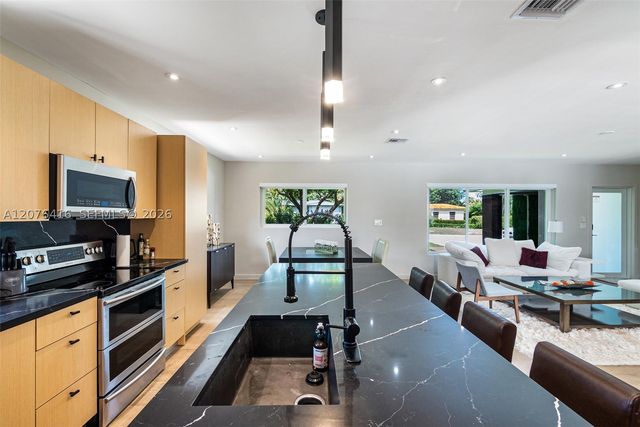 10658 NE 11th Ave, Miami Shores, FL 33138