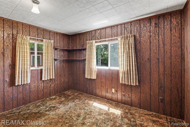 250 E Canyon Drive, Milford, MI 48380