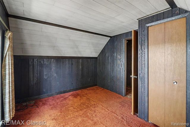 250 E Canyon Drive, Milford, MI 48380
