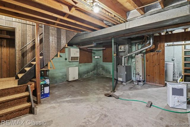 250 E Canyon Drive, Milford, MI 48380