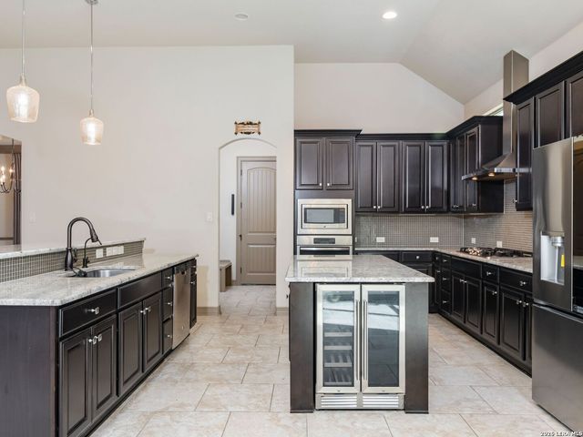 30142 Setterfeld Circle, Fair Oaks Ranch, TX 78015