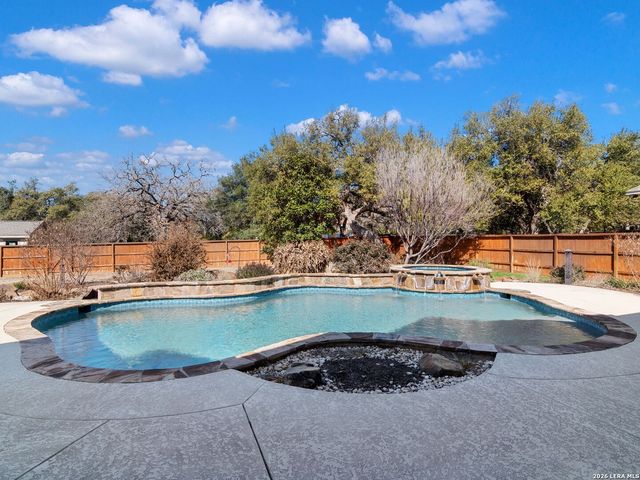 30142 Setterfeld Circle, Fair Oaks Ranch, TX 78015