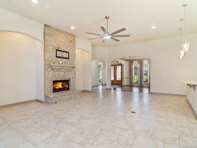 30142 Setterfeld Circle, Fair Oaks Ranch, TX 78015