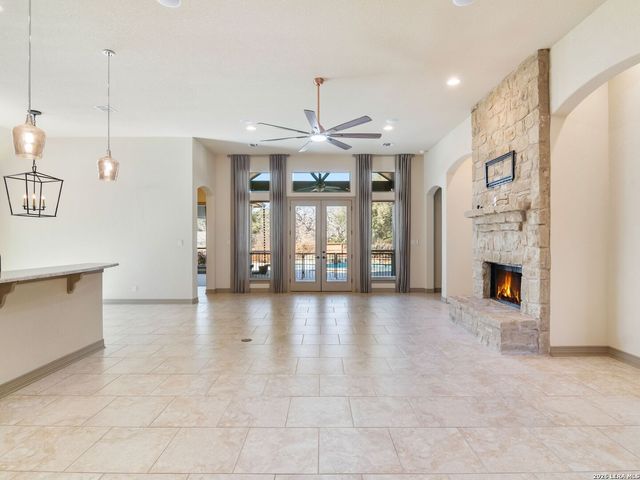 30142 Setterfeld Circle, Fair Oaks Ranch, TX 78015