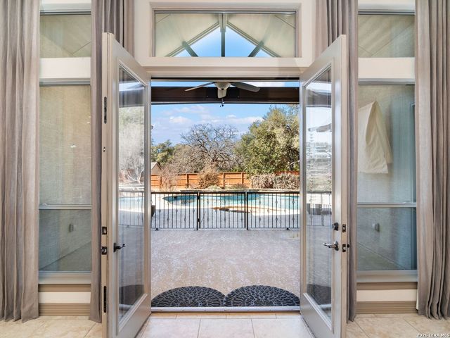 30142 Setterfeld Circle, Fair Oaks Ranch, TX 78015