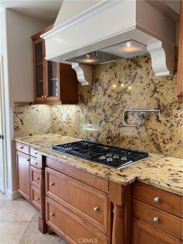 27 Tree Clover, Irvine, CA 92618