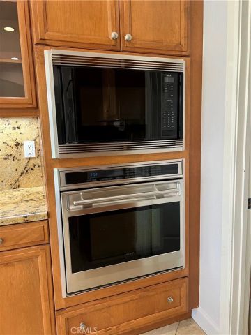 27 Tree Clover, Irvine, CA 92618