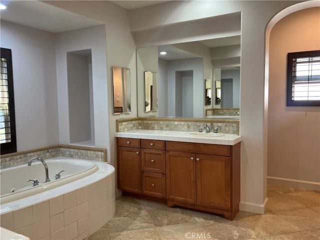 27 Tree Clover, Irvine, CA 92618