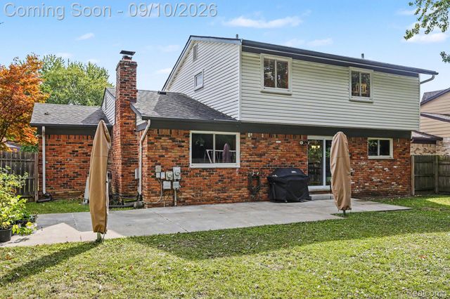 6023 Beaufort Drive, Canton Charter Township, MI 48187