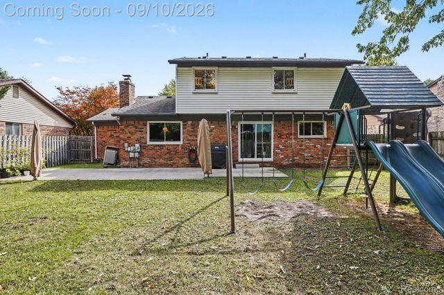 6023 Beaufort Drive, Canton Charter Township, MI 48187
