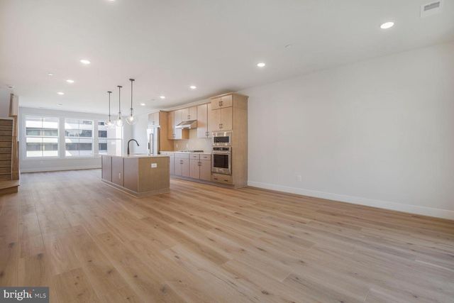 6020 MONTROSE RD, North Bethesda, MD 20852