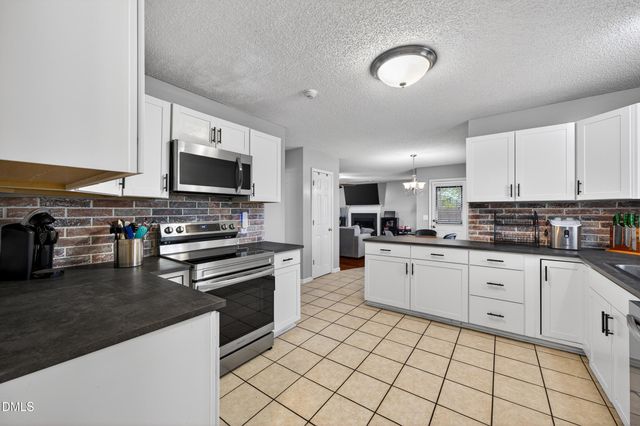 79 Cliffdale Court, Cameron, NC 28326