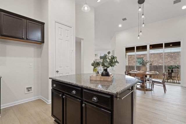 1128 Clearwing CIR, Georgetown, TX 78626