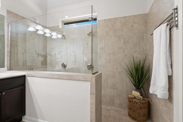 1128 Clearwing CIR, Georgetown, TX 78626