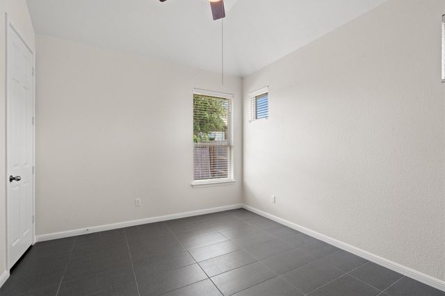 1128 Clearwing CIR, Georgetown, TX 78626