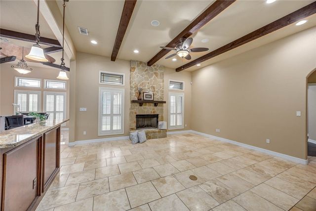 3722 Lake Hawkins Ct, Robstown, TX 78380