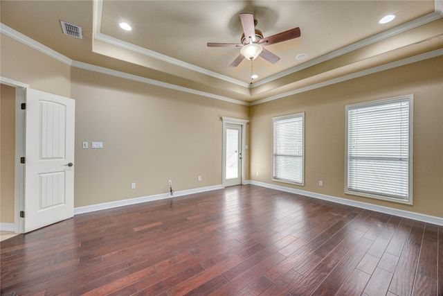 3722 Lake Hawkins Ct, Robstown, TX 78380