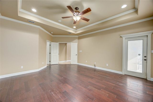 3722 Lake Hawkins Ct, Robstown, TX 78380