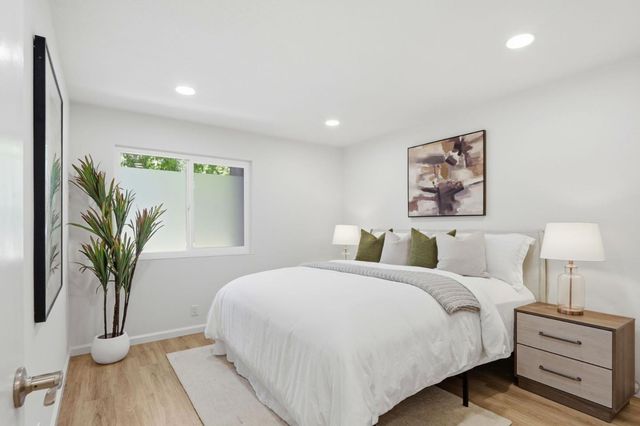 831 W California Avenue M, Sunnyvale, CA 94086