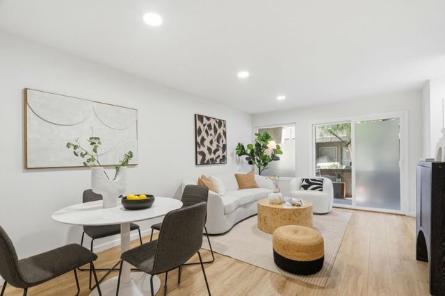 831 W California Avenue M, Sunnyvale, CA 94086
