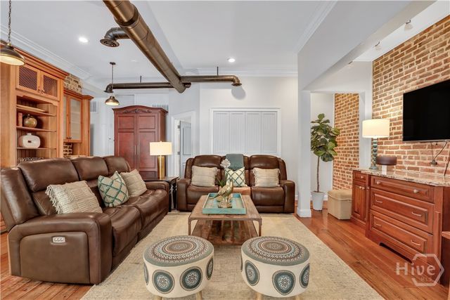 1014 Abercorn Street, Savannah, GA 31401